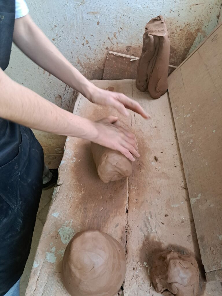 Decoración artesanal en cerámica hecha a mano